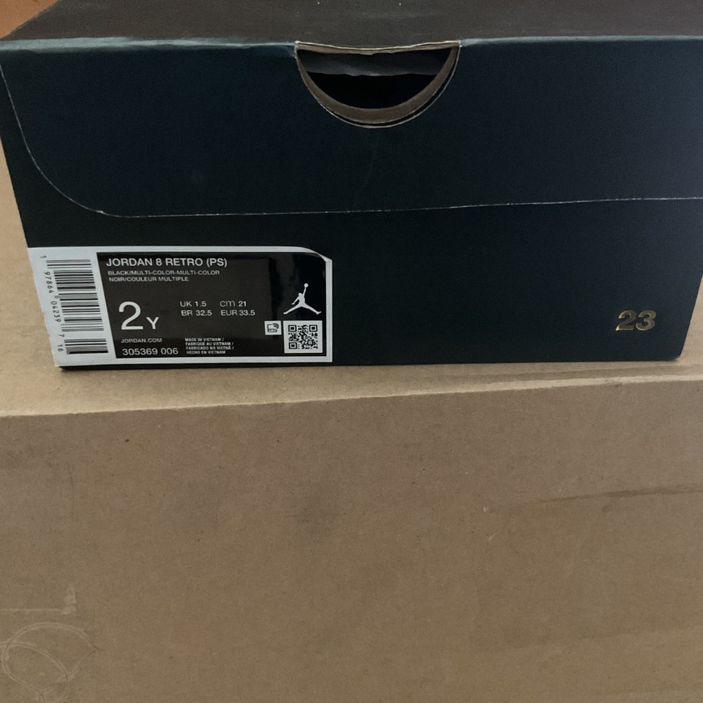 Kids Jordan Retro 8 Size 2Y - Picture 11 of 11